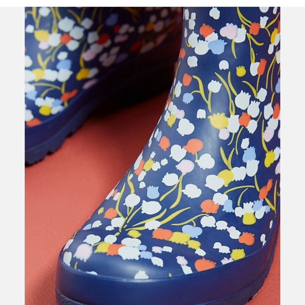 nwot/nwob anthropologie navy floral Women's Rain Boots 7 - Picture 3 of 16